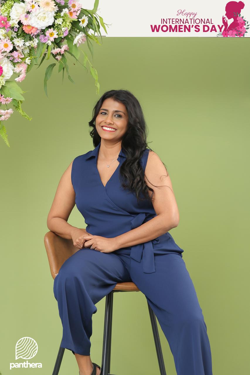 Sleeveless Work Wear Top