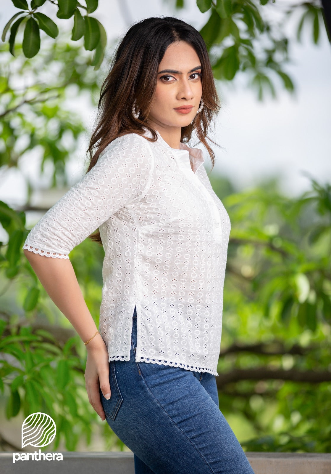 Lace Detail Cutloan Top