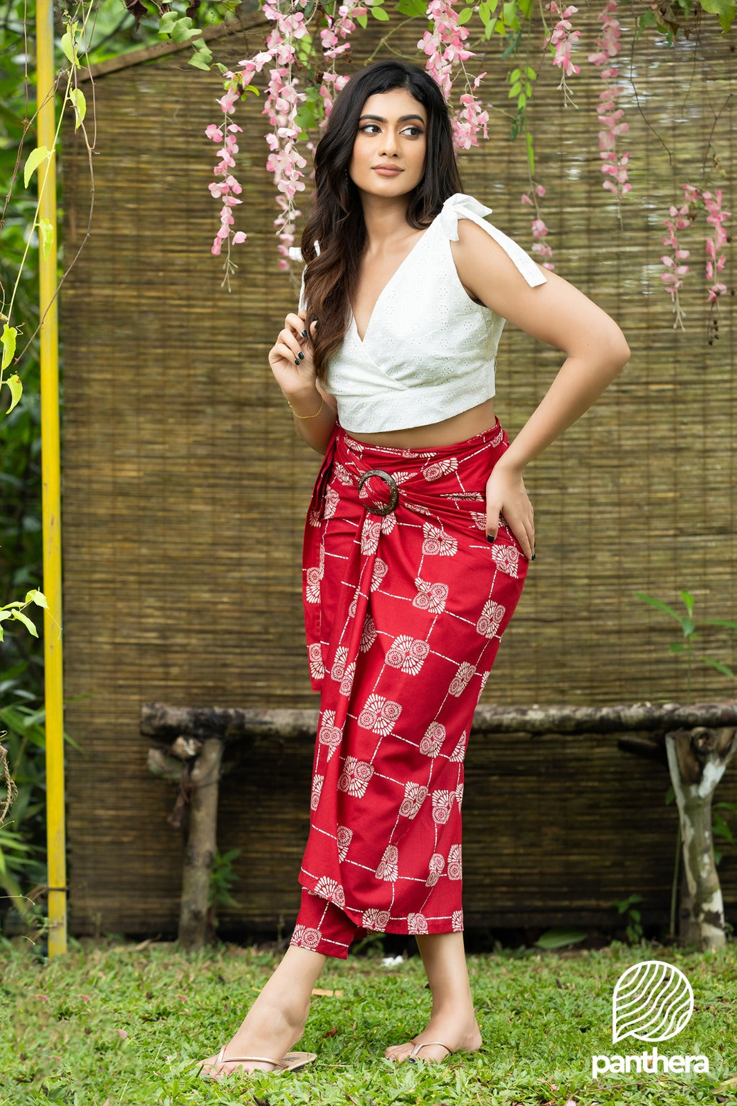Abstract Printed Lungi (Included Buckle)