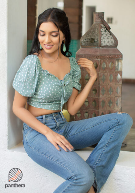 Back Smocking Floral Crop Top
