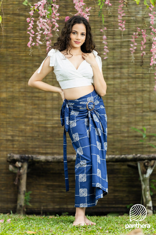 Abstract Printed Lungi (Included Buckle)