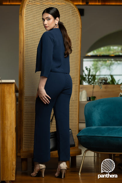 Neck cut detail Blazer