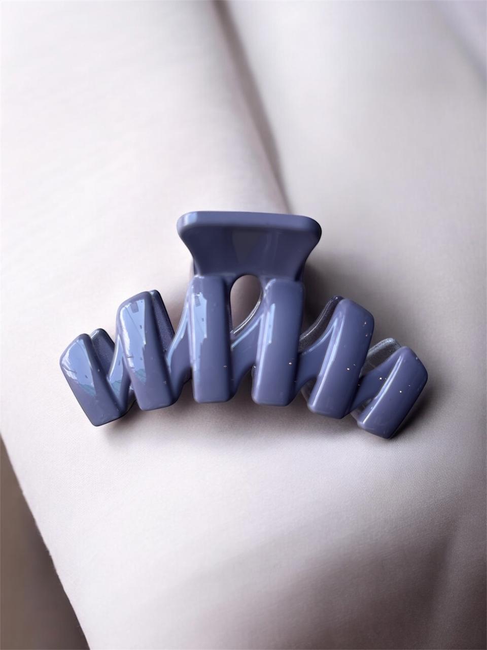 Solid Color Clip