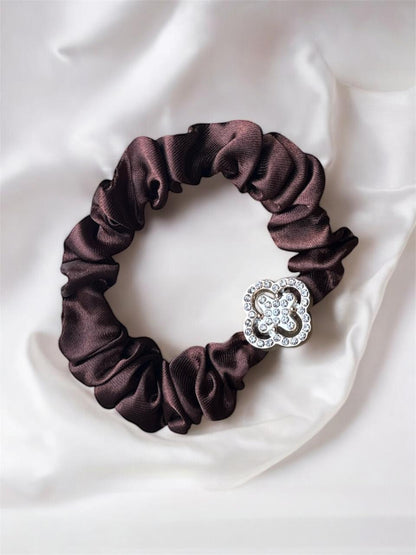 Elegant Pearl Flower Hair Band