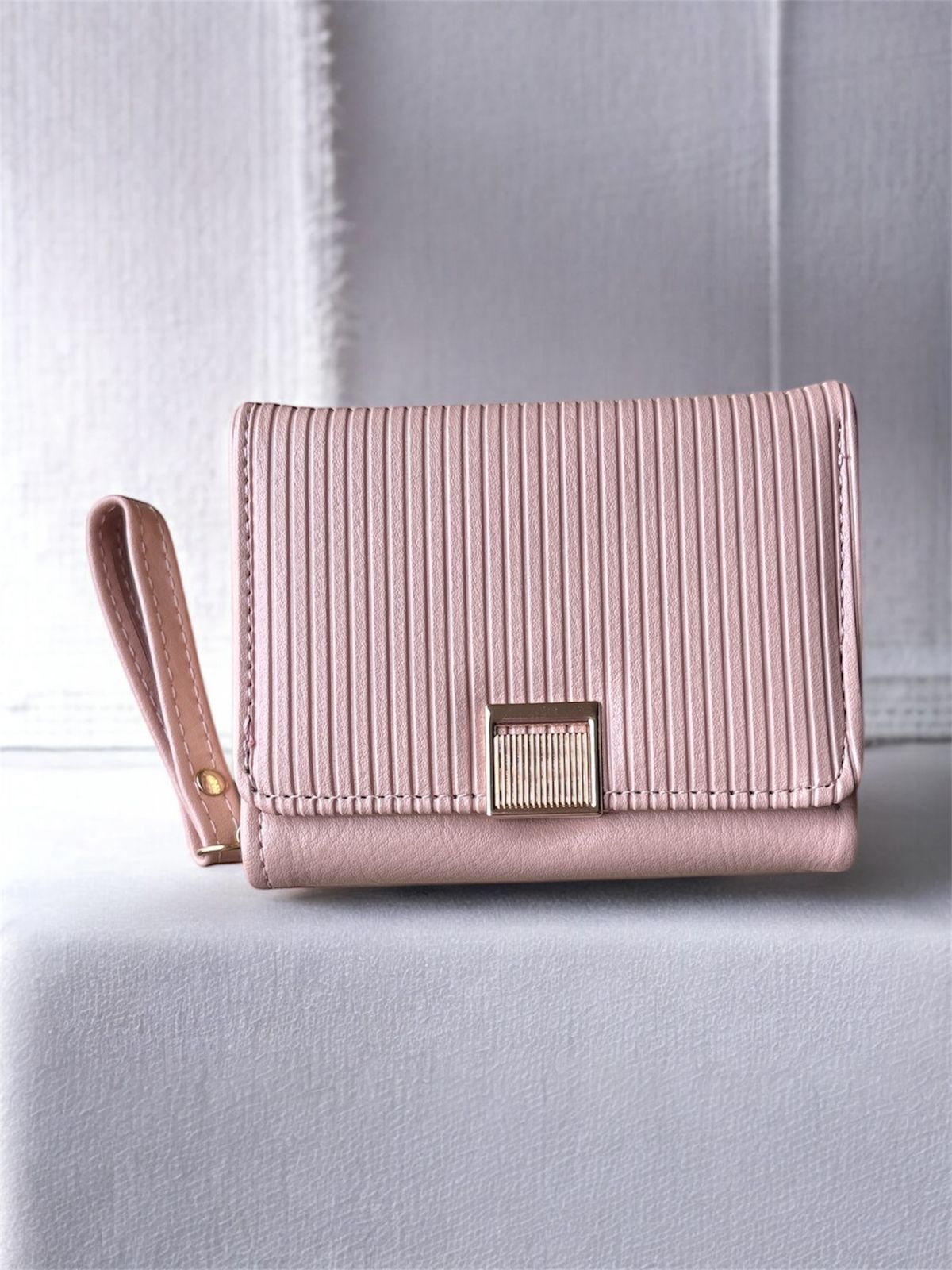 Cute Short Lady Wallet