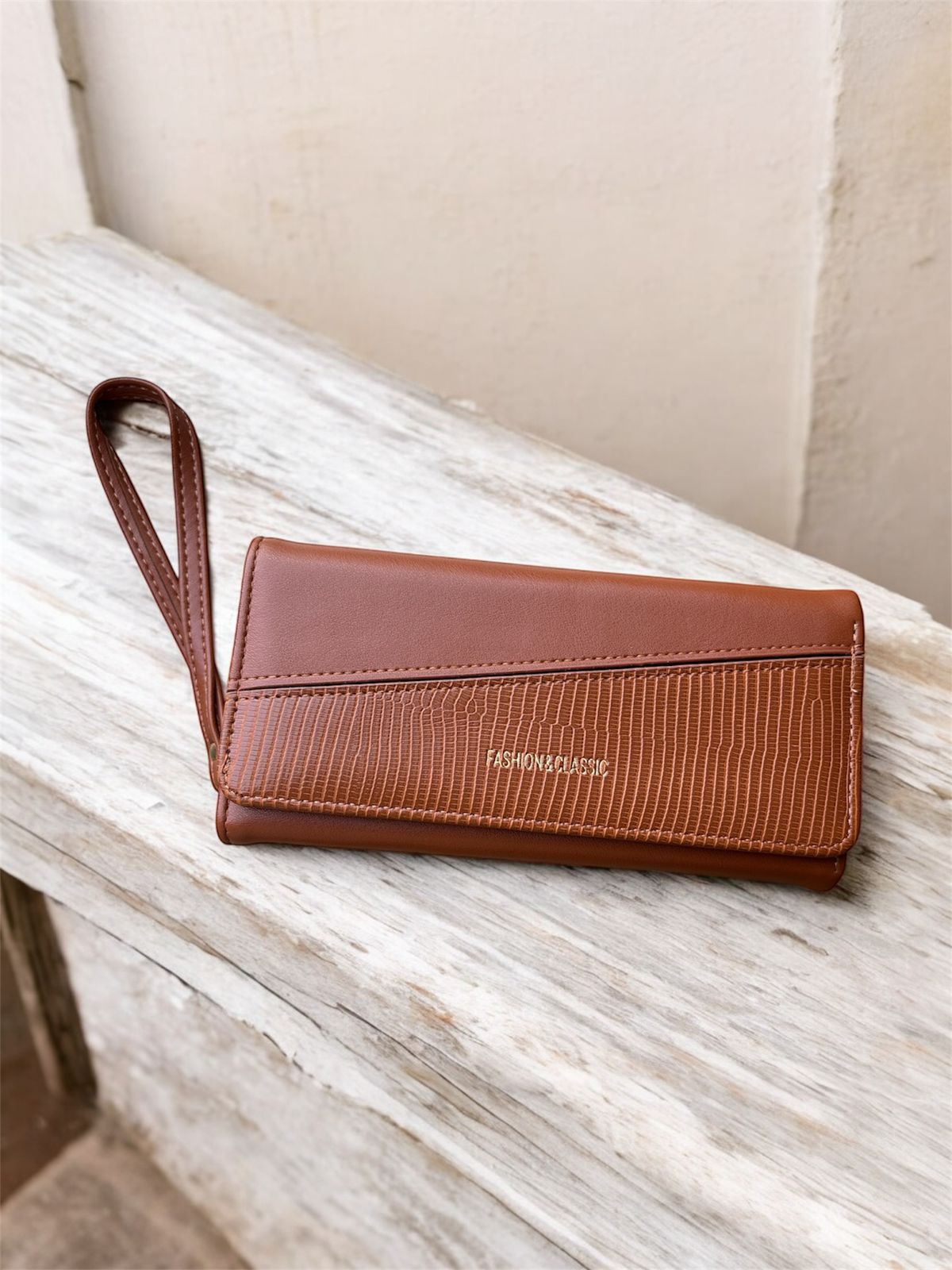 New Women's Zip Wallet