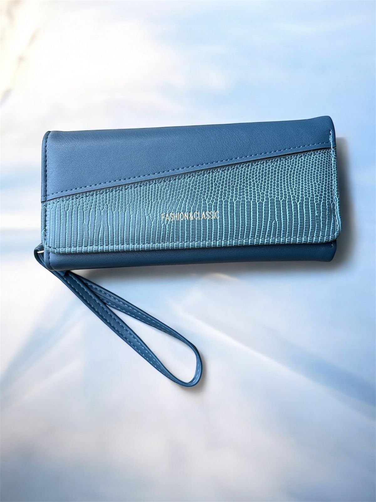 New Women's Zip Wallet