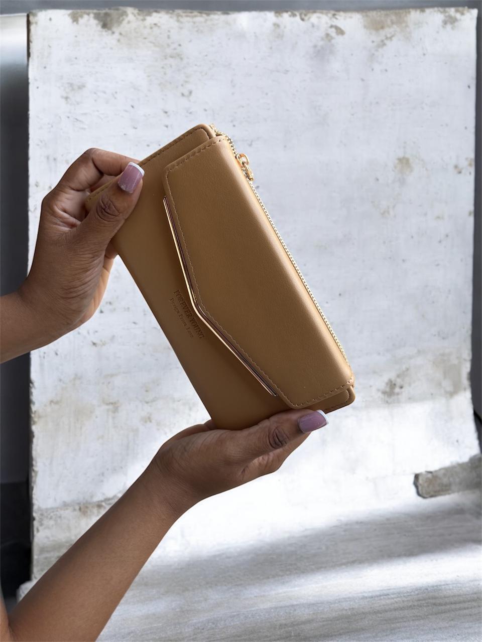 Elegant Zip Wallet
